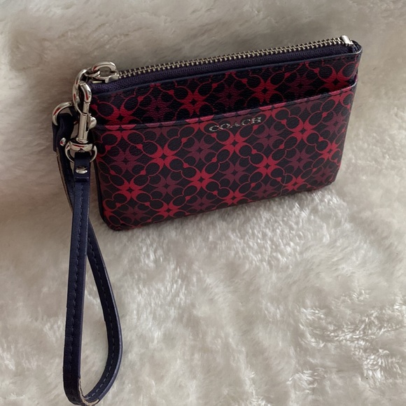 Coach - Small Wristlet Wamen's Wallet: Pink & Black - Picture 3 of 8